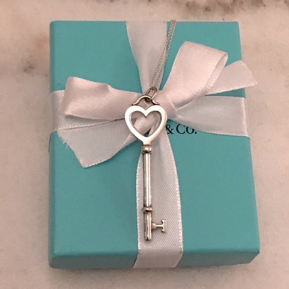 Tiffany & Co. Jewelry - 💥final price💥Tiffany Large Heart Key Necklace
